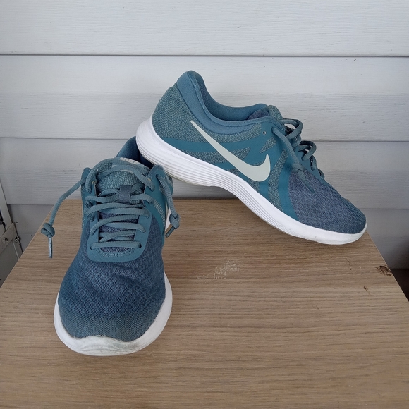 Nike Revolution 4 women shoes size 10 - Picture 4 of 12